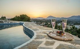 Villa Simantiri