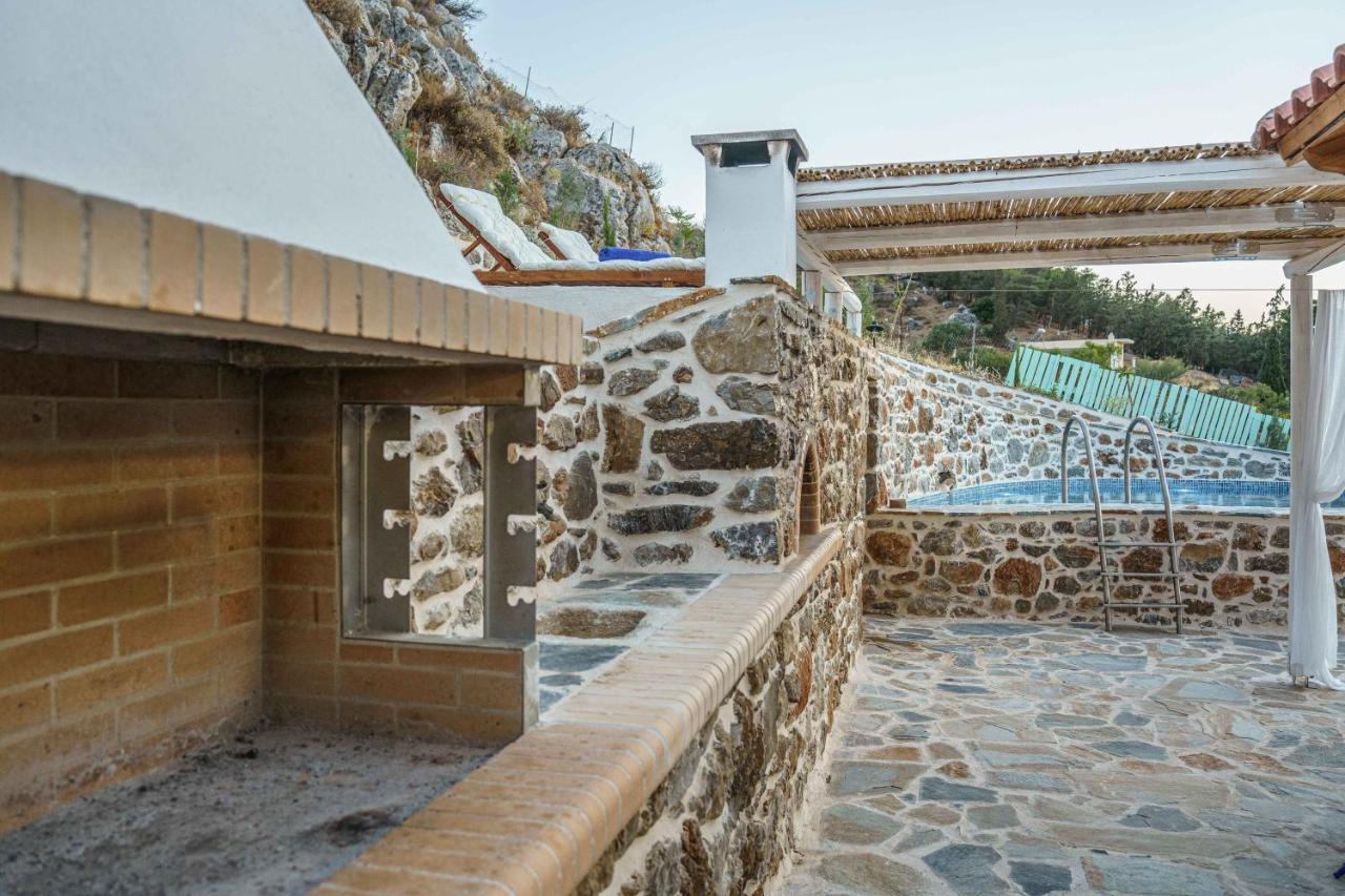 Villa Simantiri Pombia Εξωτερικό φωτογραφία