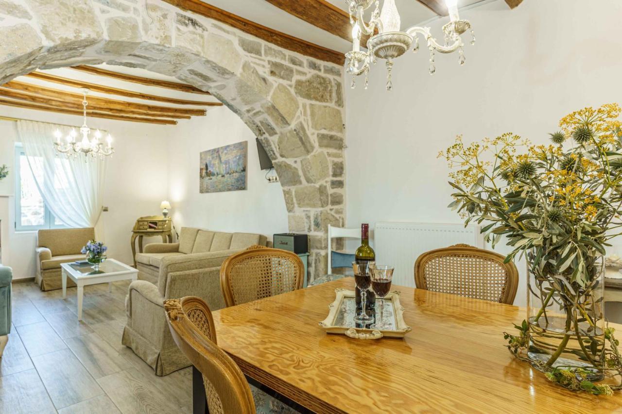 Villa Simantiri Pombia Εξωτερικό φωτογραφία