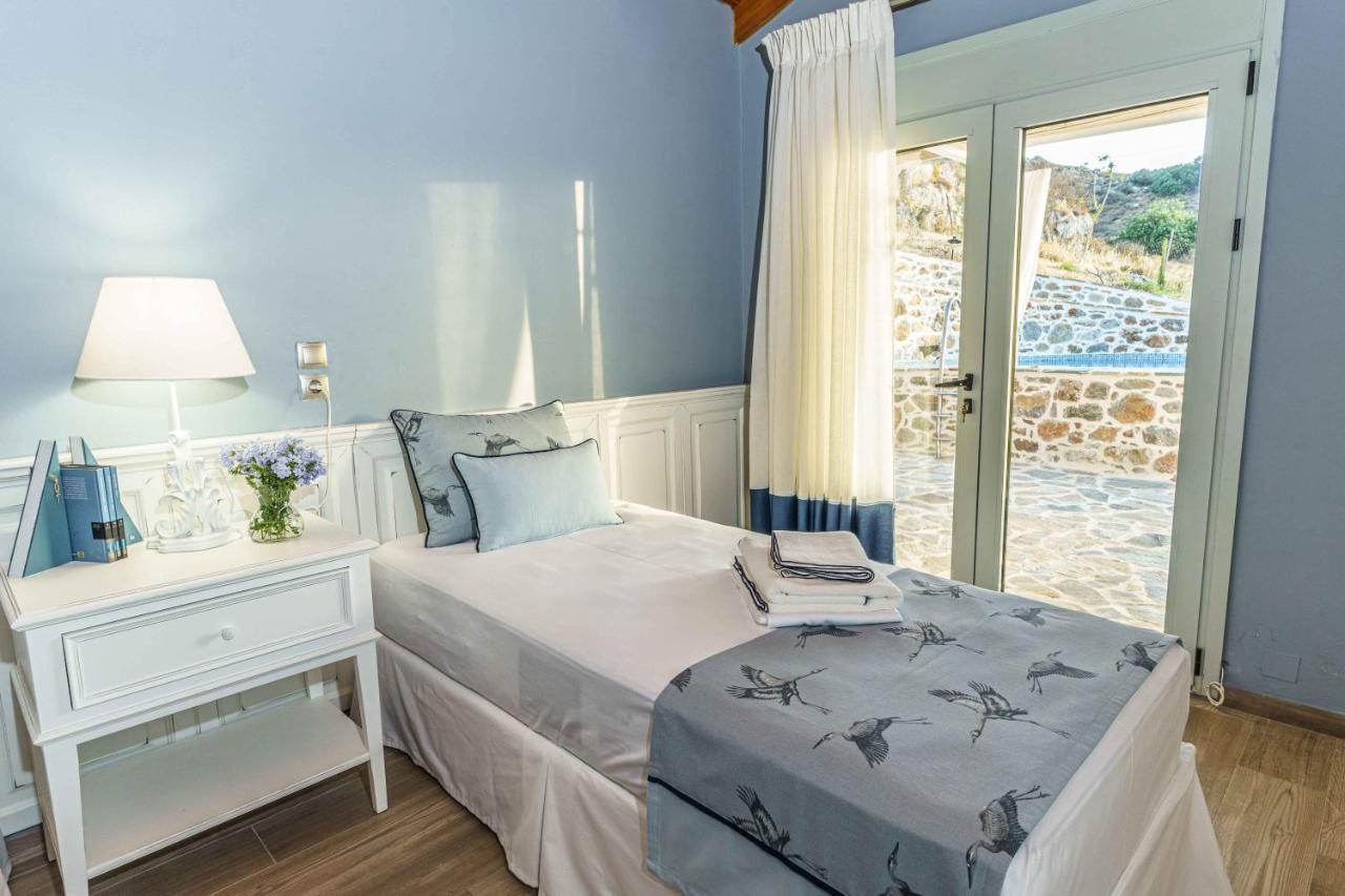 Villa Simantiri Pombia Εξωτερικό φωτογραφία